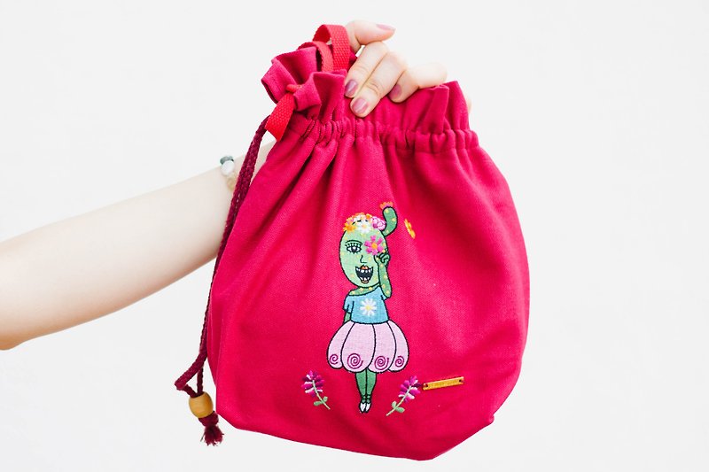 Embroidered Cotton Canvas Across-body Bag Can You See The Beautiful Flowers - กระเป๋าแมสเซนเจอร์ - ผ้าฝ้าย/ผ้าลินิน สีแดง