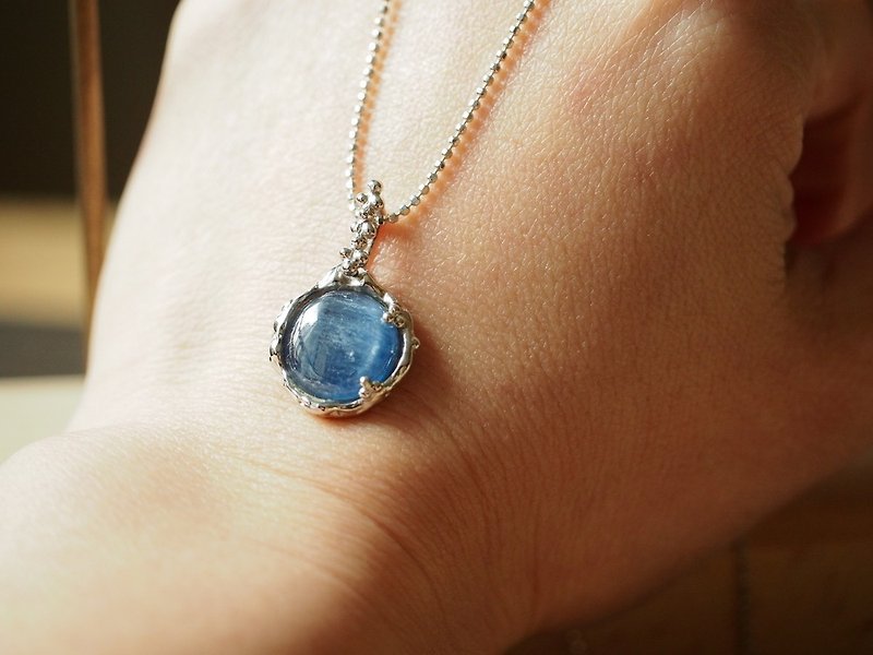天然藍晶石 手工純銀項鍊 Kyanite 鍍白K金 - 項鍊 - 半寶石 藍色