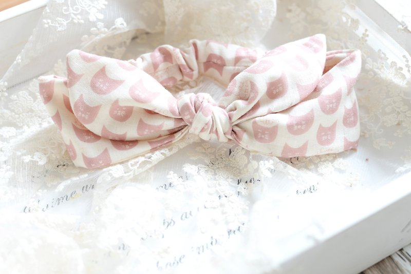 手作  - 可愛小貓嬰兒頭帶 - 彌月禮盒 - 棉．麻 粉紅色