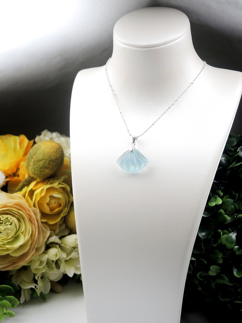 Shell-Clear Aquamarine Carved Shell Necklace Pendant - Necklaces - Gemstone Blue