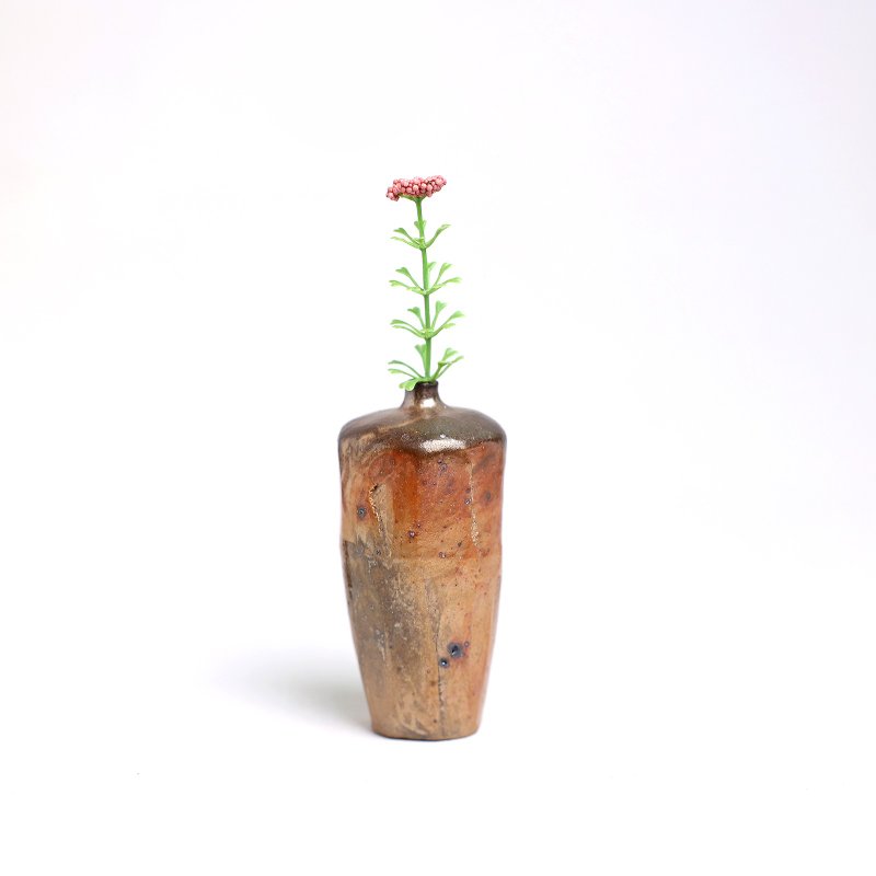 明芽窯 | 柴燒金彩刻紋小花器 陶器 花器 擺件 插小花 手作 H9 - 花瓶/花器 - 陶 金色