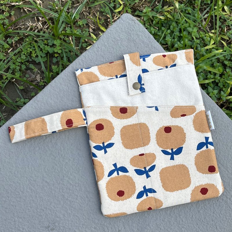 Small Persimmon A5 Book Bag [Handmade in Taiwan] - Book Covers - Cotton & Hemp Orange