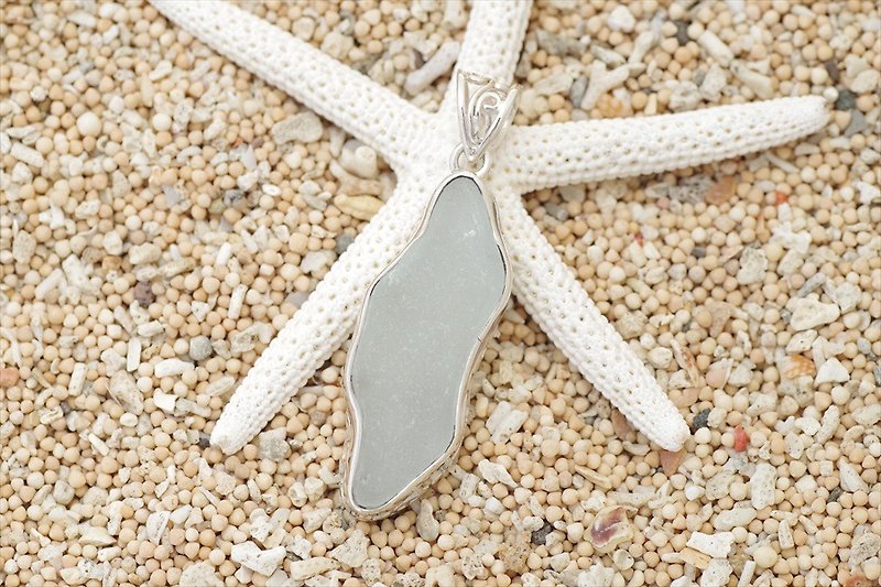世界に一つ!海の宝石シーグラスのシルバーペンダントトップ - 項鍊 - 石頭 白色