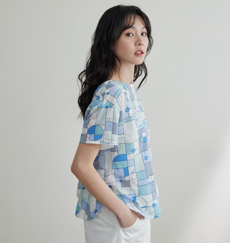 PINKOI ONLY 幾何夢境的秘密上衣-mist blue - 女 T 恤 - 棉．麻 藍色
