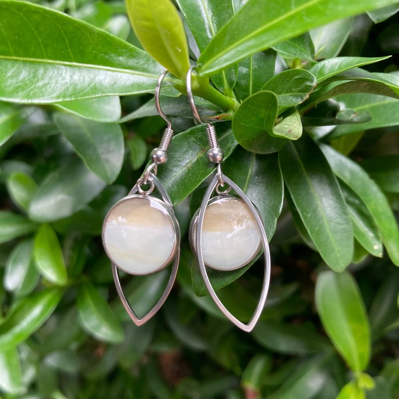 再生耳環-湖水微光 - 耳環/耳夾/耳骨夾 - 塑膠 