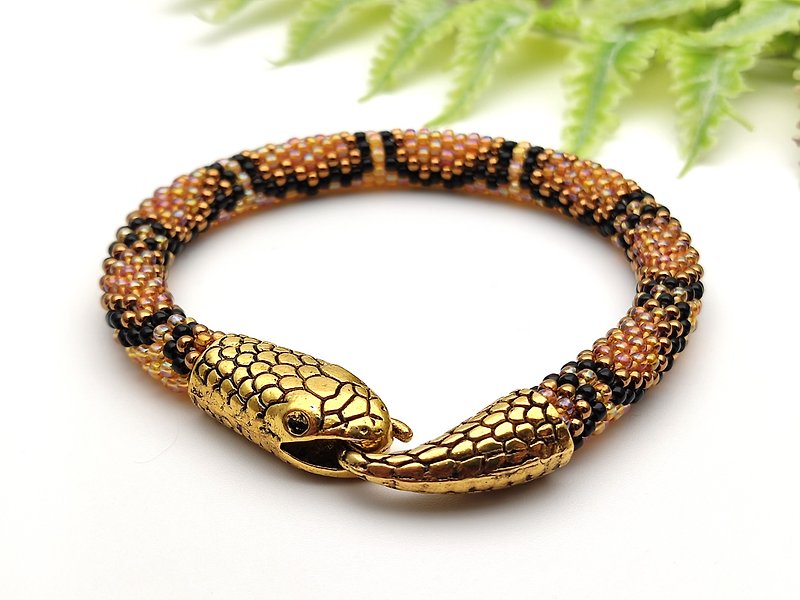 Brown snake bracelet, Ouroboros bracelet, Snake skin bracelet, Serpent jewelry - สร้อยข้อมือ - แก้ว สีนำ้ตาล