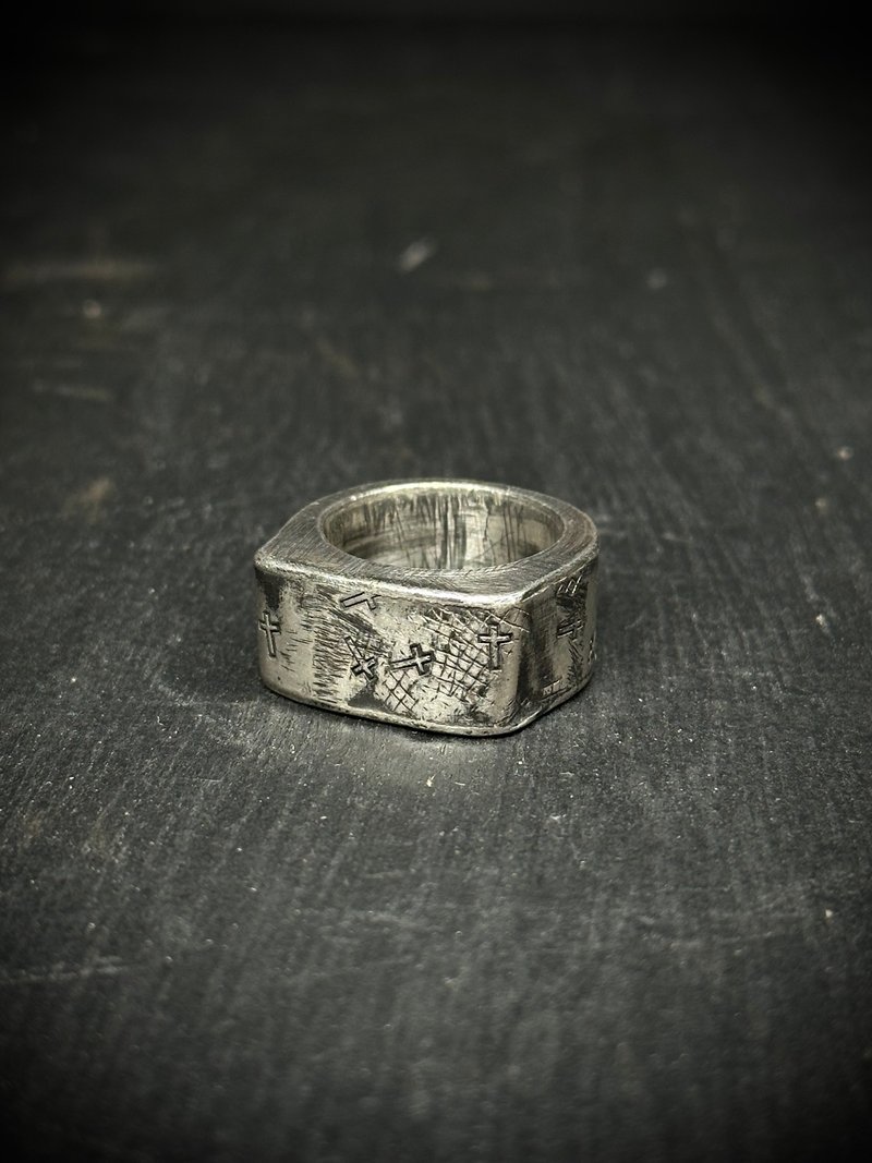 Handmade hollow silver ring - net and cross pattern - แหวนทั่วไป - เงินแท้ สีเงิน