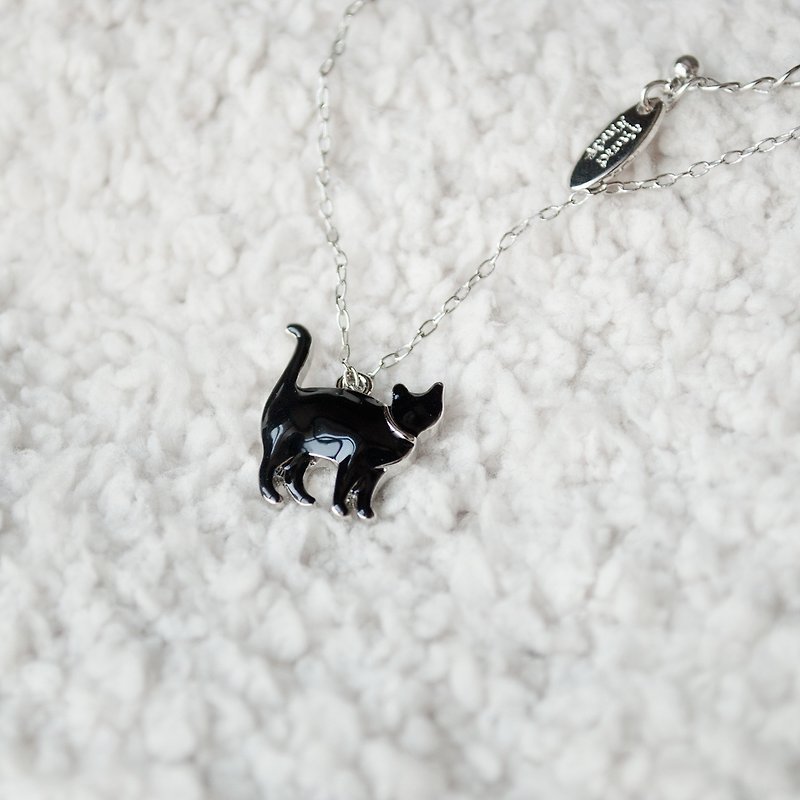 TeaTime / Jennifer's Enamel Glaze Black Cat Pendant Necklace / Handmade Silver Plated Silver Silicone Clasp Chain Chain Extended Chain - Long Necklaces - Other Materials Black