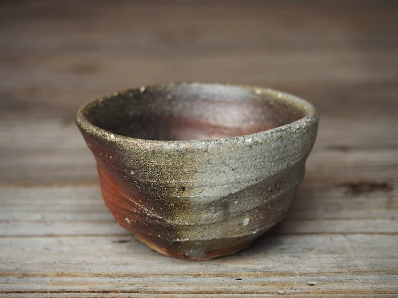 日本岡山備前 陶器 小酒杯 gi-065 - 花瓶/陶器 - 陶 咖啡色