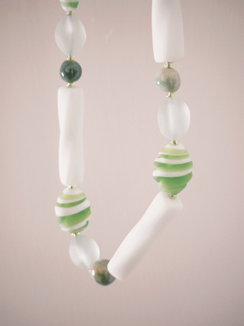 Opalescent Bloom－甜點店 - 項鍊 - 不鏽鋼 