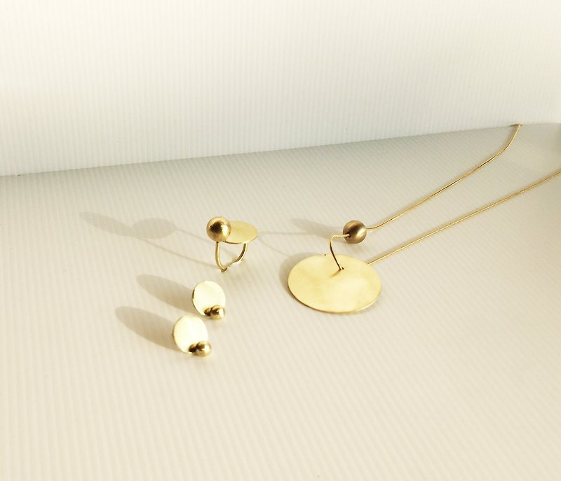 Simplicity / Jane single necklace - สร้อยคอ - โลหะ สีทอง