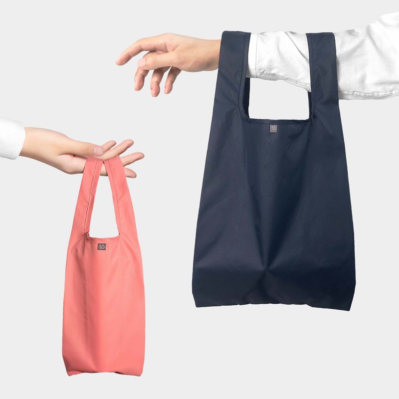 U1+U3 reusable bag / Pinkoi Navy x Salmon - กระเป๋าถือ - เส้นใยสังเคราะห์ หลากหลายสี