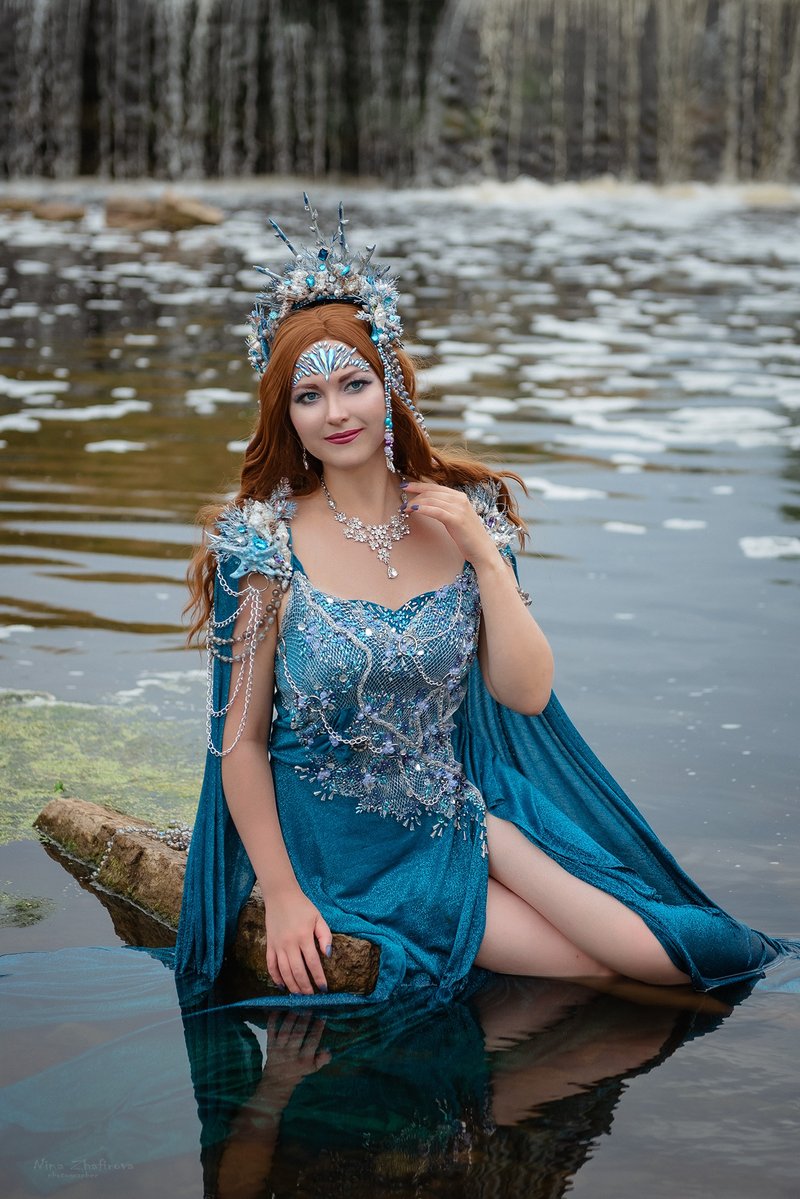 Costume SEA PRINCESS (dress +crown) - Other - Other Materials Blue