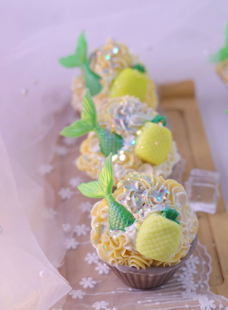 Pinapple Mermaid Cupcake Soap - สบู่ - วัสดุอื่นๆ สีเหลือง