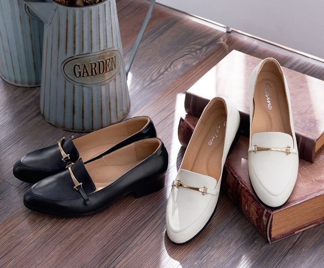 Loafers with small store heel