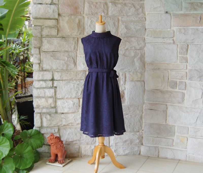 涼し気なプリンセスの一筆書き ロールカラークラシカル ワンピース 光沢 ネイビー 裏地付き - 連身裙 - 其他材質 藍色
