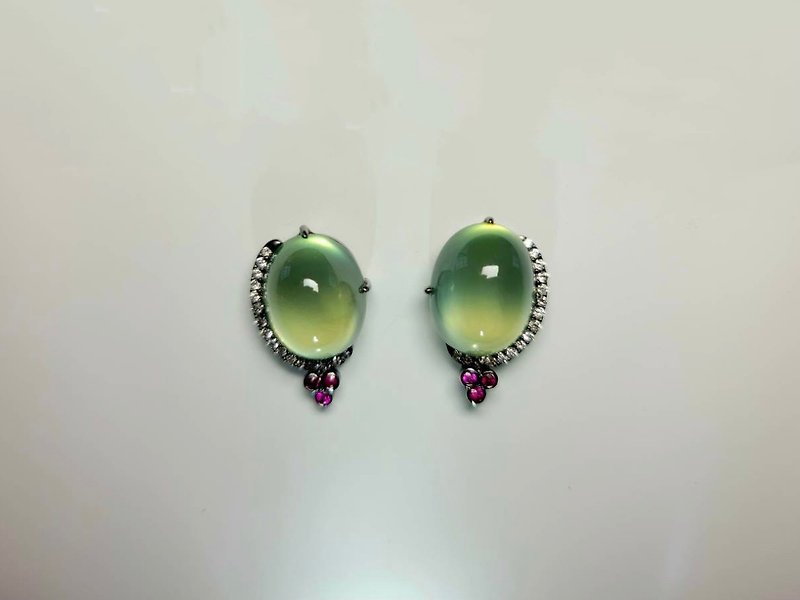 Gemstone Earrings & Clip-ons Green - JEB Cui Yi Bao | Jewelry Grade Natural Grape Stone Earrings