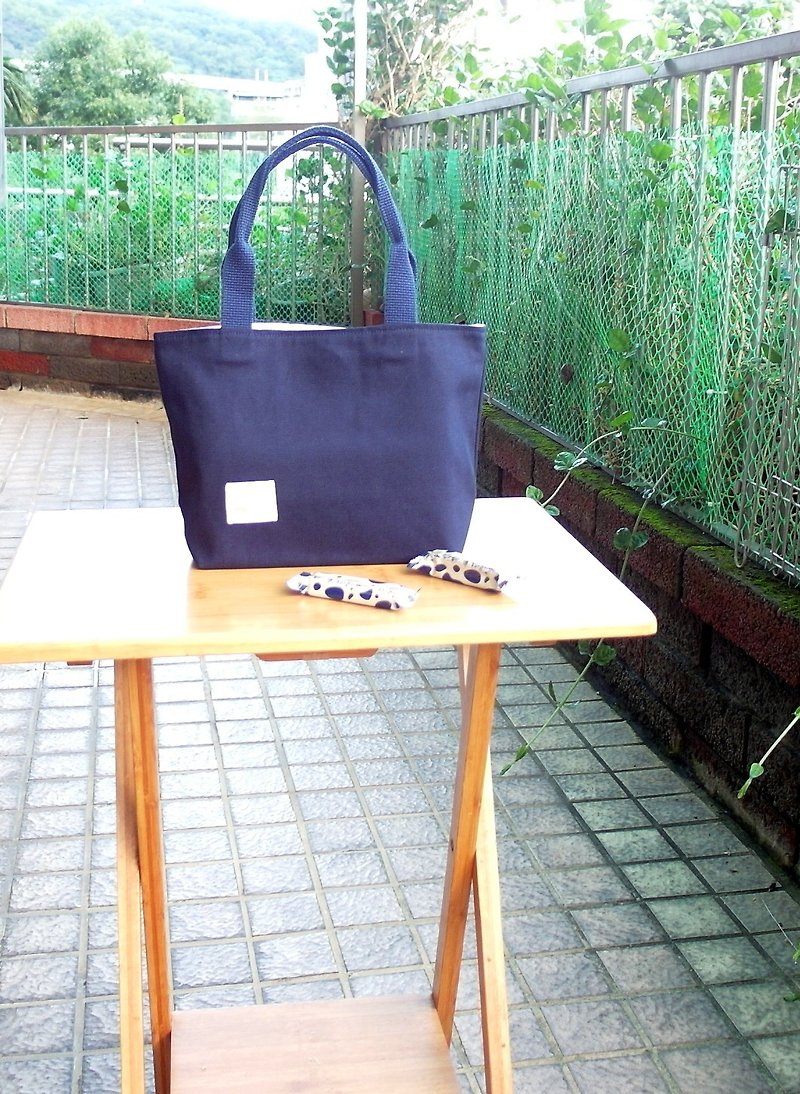 Dark blue tote bag runs everywhere (small, S-size) - Handbags & Totes - Cotton & Hemp Blue