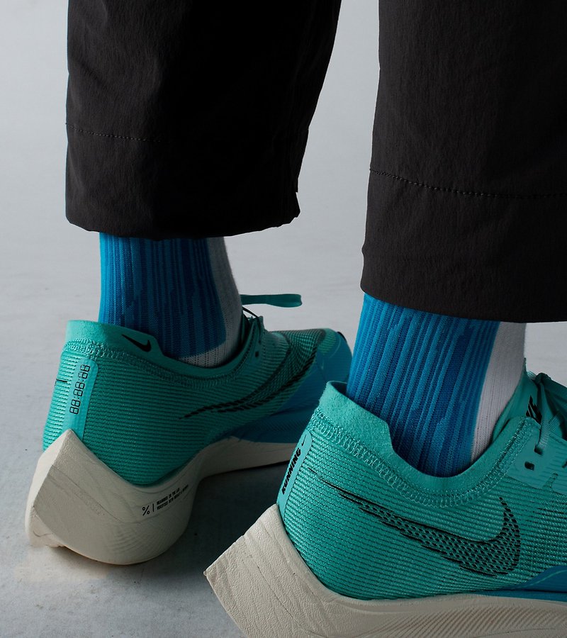 Neon Blue - LANDING Midcalf socks - ถุงเท้า - ผ้าฝ้าย/ผ้าลินิน สีน้ำเงิน