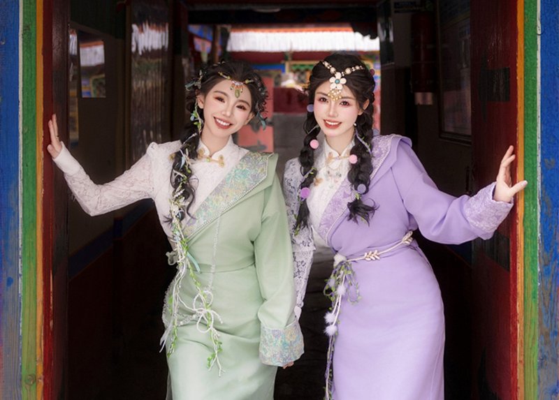 民族風 新中式復古藏服 旅拍寫真 襯衣/藏袍 - 女上衣/長袖上衣 - 其他材質 多色