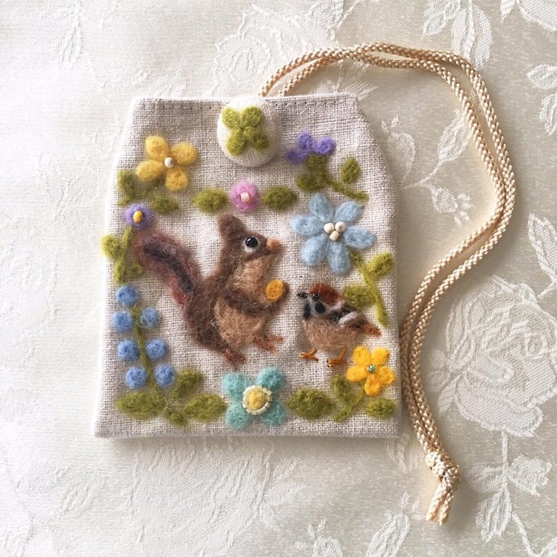 amulet bag of sparrow and squirrel - Other - Cotton & Hemp Multicolor