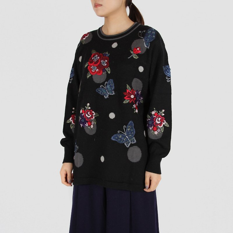 [Egg plant vintage] Butterfly dream beaded thread embroidered vintage sweater - Women's Sweaters - Wool 