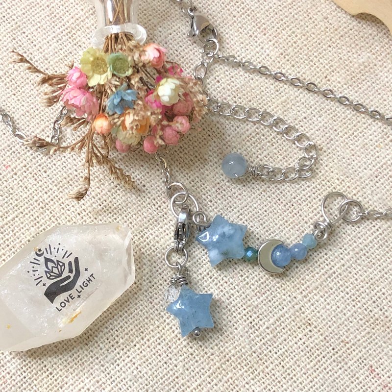 Aquamarine star necklace with random buckle star moon handmade jewelry - Necklaces - Stainless Steel Blue