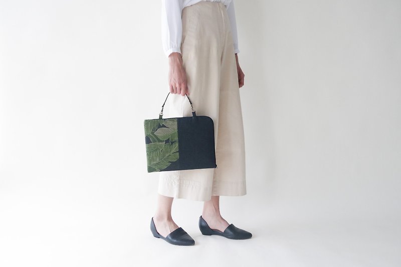11-inch iPad bag/tablet storage bag-Melancholy Tropical - กระเป๋าแล็ปท็อป - ผ้าฝ้าย/ผ้าลินิน สีเขียว
