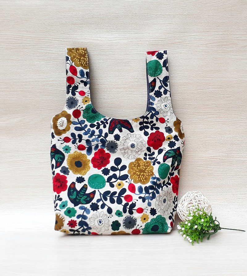 [Green Shopping Bag] Japanese Flower - Handbags & Totes - Cotton & Hemp White