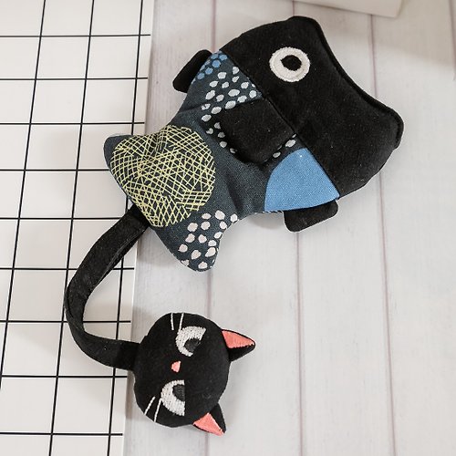 Kiro貓拼布包 小黑貓與小金魚 立體造型 鋪棉 防刮鑰匙包【820297】