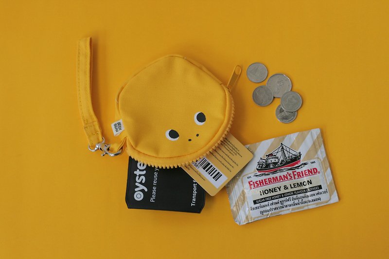 Yellow Glutton Monster Circle Zip Purse - กระเป๋าใส่เหรียญ - ไฟเบอร์อื่นๆ สีเหลือง
