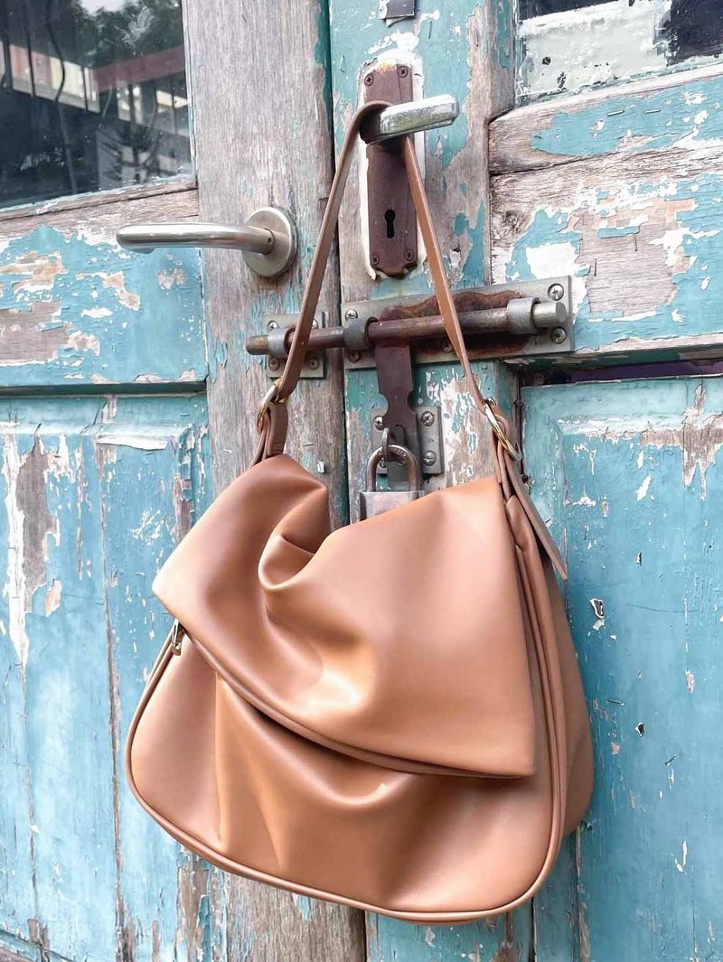 Sammy 慵懶感 隨性 長短帶兩用袋 電腦袋 斜揹 側揹 上肩袋 黑糖 - 電腦包/筆電包 - 人造皮革 咖啡色