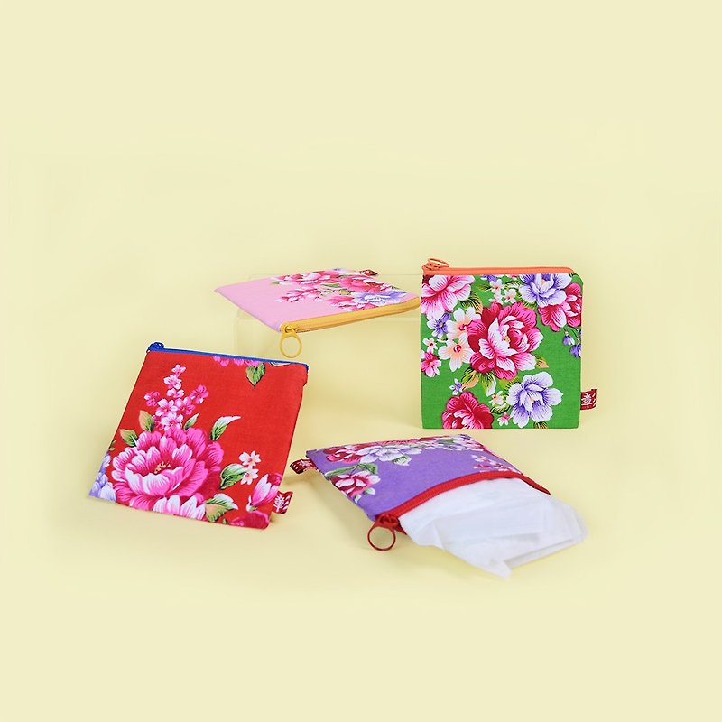 Don't Call Me Hakka Floral Cloth - Personal Storage Bag - กระเป๋าเครื่องสำอาง - ผ้าฝ้าย/ผ้าลินิน หลากหลายสี