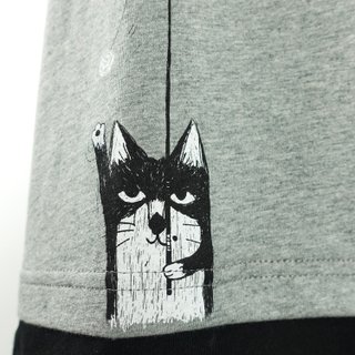 Urb Scratching Cat / Short Top