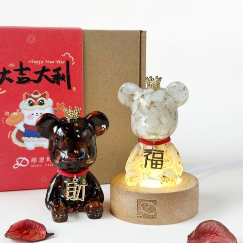 Dawn Fashion 彤恩時尚 | 時尚水晶 【快速出貨】新春水晶熊禮盒 紅虎眼 月光石 | 新年禮物 賀禮