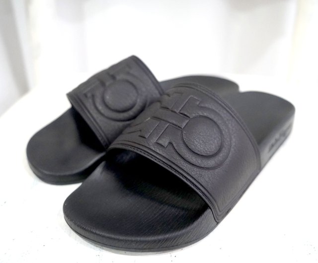 Salvatore Ferragamo☆ロゴ ブラックラバー スリッパ サンダル No.40 新作 フェラガモ ブラックレザー サドル ロゴ ソフト