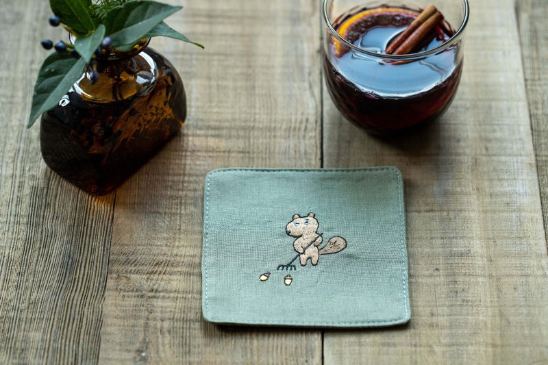 Flying Squirrel Embroidered Coaster Khaki Green - Coasters - Cotton & Hemp Green