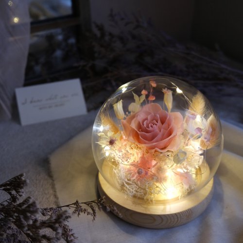 花敢森活不凋花、 永生花、乾燥花、人造花設計 *純愛*七夕情人節/粉色浪漫/玻璃鐘罩(有燈)/告白/結婚週年紀念