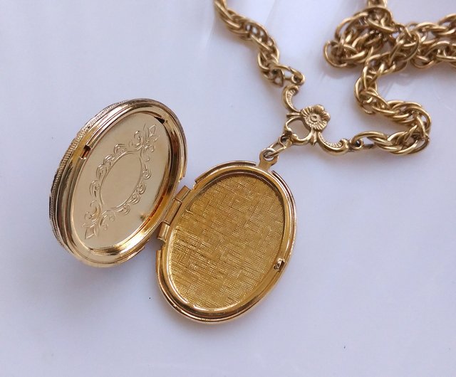 Gold necklace with 1928 outlet tag real gold