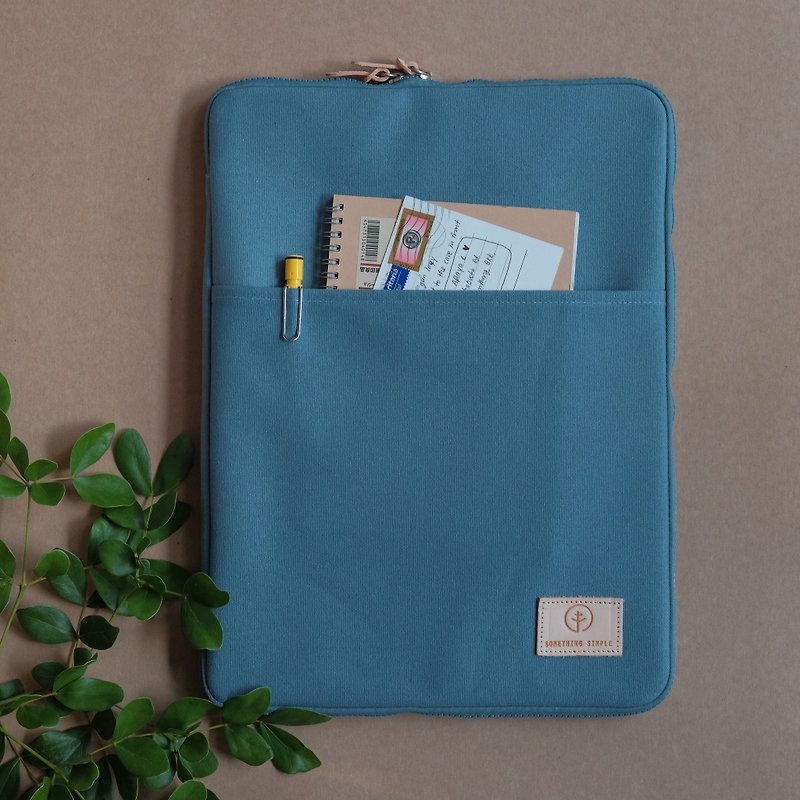 OVERTIME laptop sleeve - Blue - 電腦袋 - 棉．麻 藍色