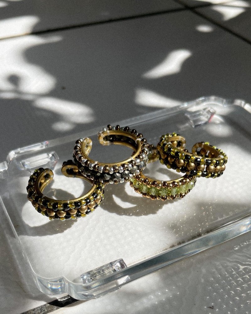 天然石編織開口戒 編織戒指 橄欖石 黃銅 黃鐵礦石 日本珠 - 戒指 - 銅/黃銅 金色