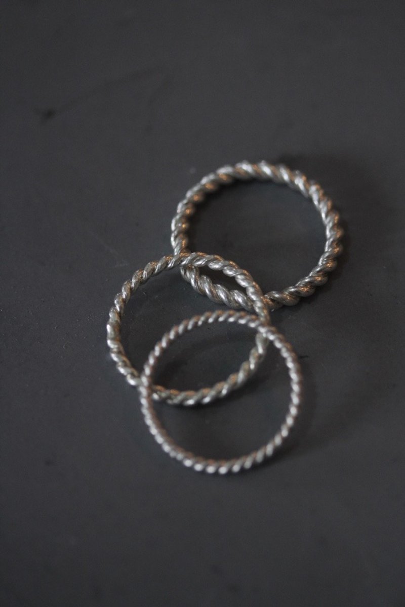 Handmade silver rope stackable ring - small size (STR0003-S) - แหวนทั่วไป - เงิน สีเงิน