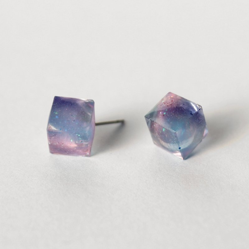 Zero Dreamland / resin earring - single / ICE DRIP - Earrings & Clip-ons - Resin Purple