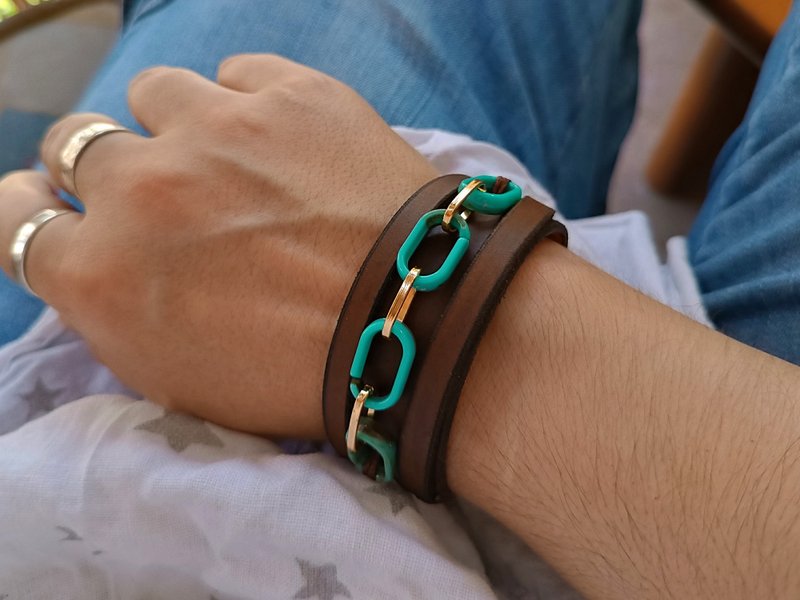 Chunky Wide Boho Cuff with Gold and Turquoise Chain, Statement Bracelet - 手鍊/手環 - 真皮 咖啡色