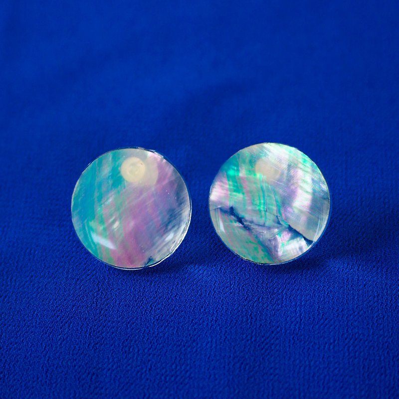 pearl opal earrings (clear/circle) - 耳環/耳夾 - 貝殼 透明