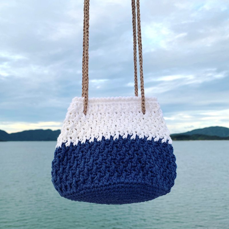 Summer of Mount Fuji-Self-designed Mount Fuji Handmade Woven Bag (Small) - Messenger Bags & Sling Bags - Cotton & Hemp Blue