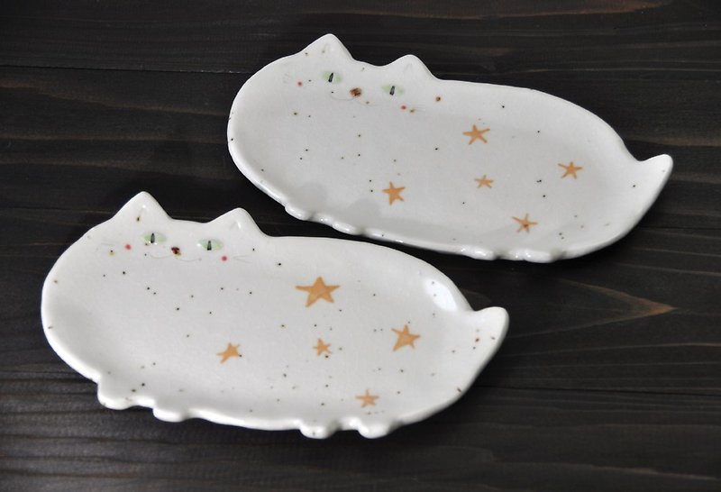 太っちょ猫の皿　STAR - 花瓶・植木鉢 - 陶器 ホワイト
