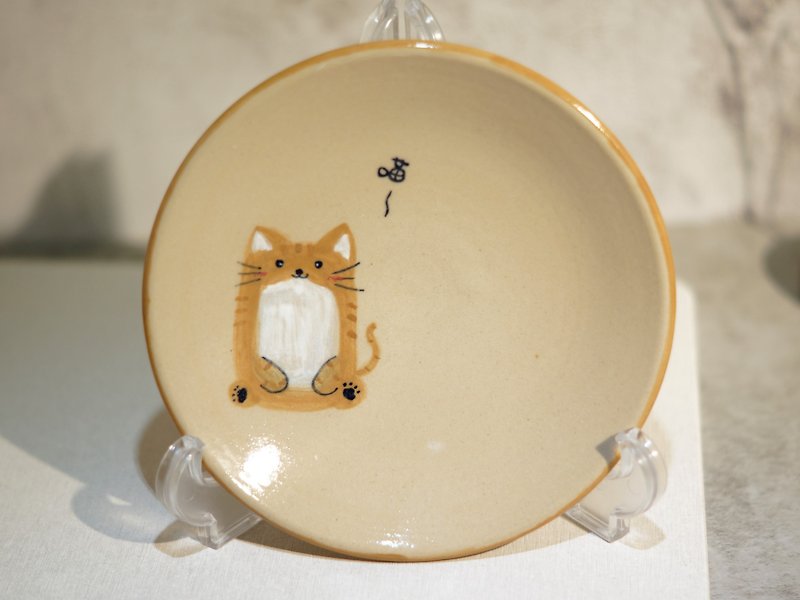 Cat hand-painted pottery plate, dinner plate, vegetable plate, fruit plate, snack plate - about 15.4 cm in diameter - จานและถาด - ดินเผา ขาว