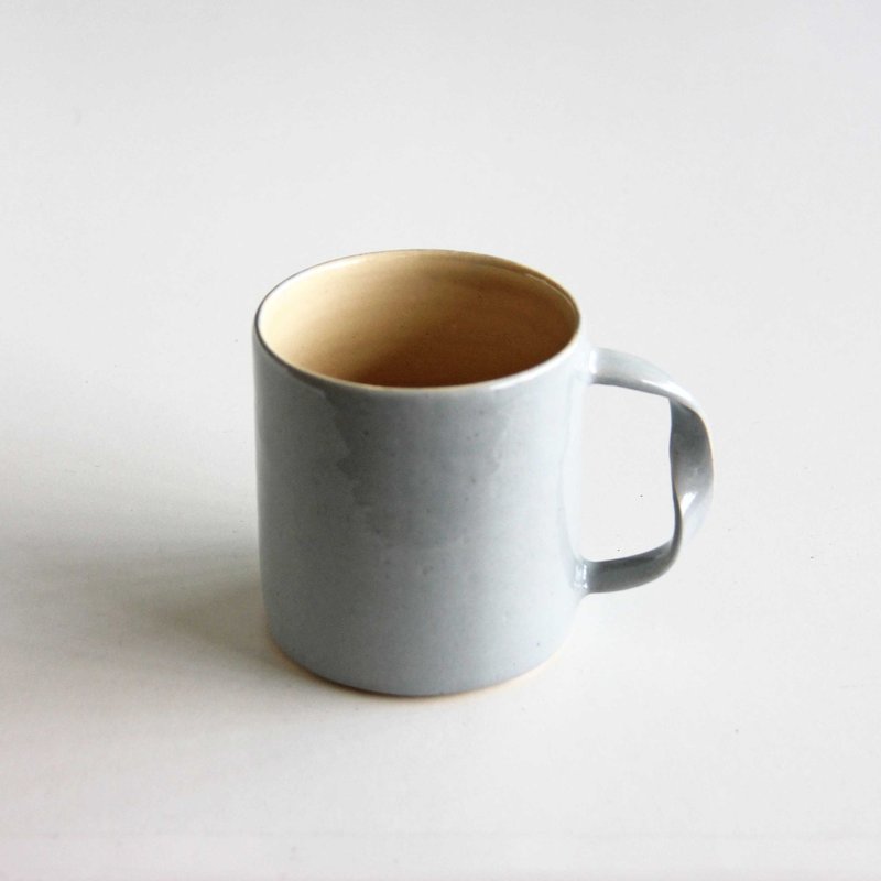 Handmade Ceramic Flow Cup - Cloud Grey - 咖啡杯/馬克杯 - 陶 灰色