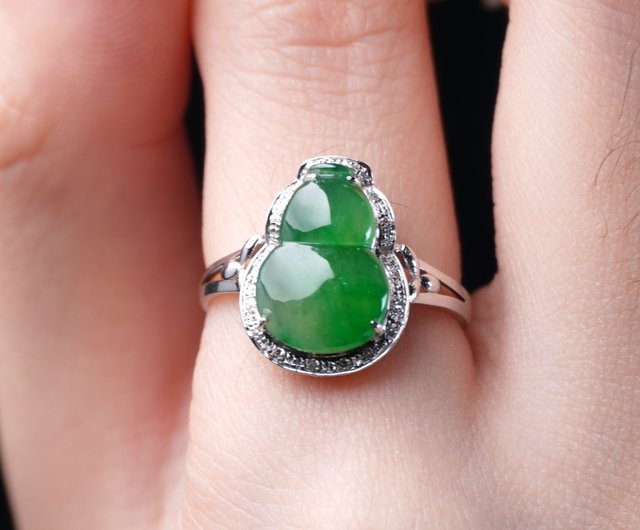 天然ミャンマー産翡翠（A貨） 陽緑リング 2 石 リング